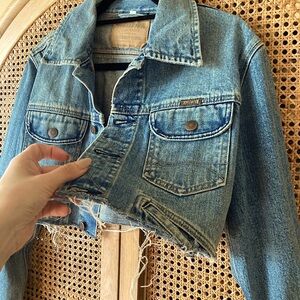 ✨ Hollister Vintage Cropped Denim Jacket 💙 Rare Find